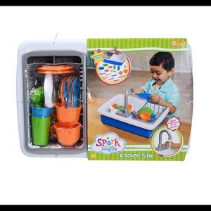 Spark kitchen sink toy